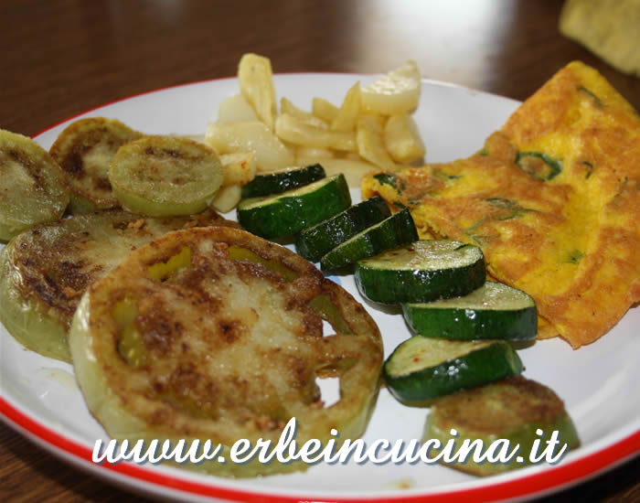 Herbs omelette with fried green tomatoes