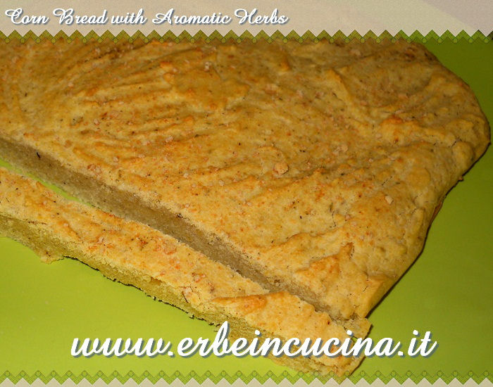 Corn bread with aromatic herbs