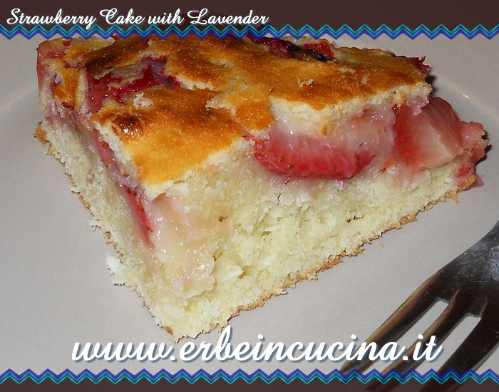 Strawberry cake with lavender