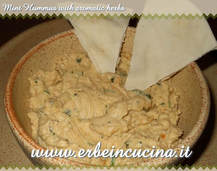 Mint hummus with aromatic herbs
